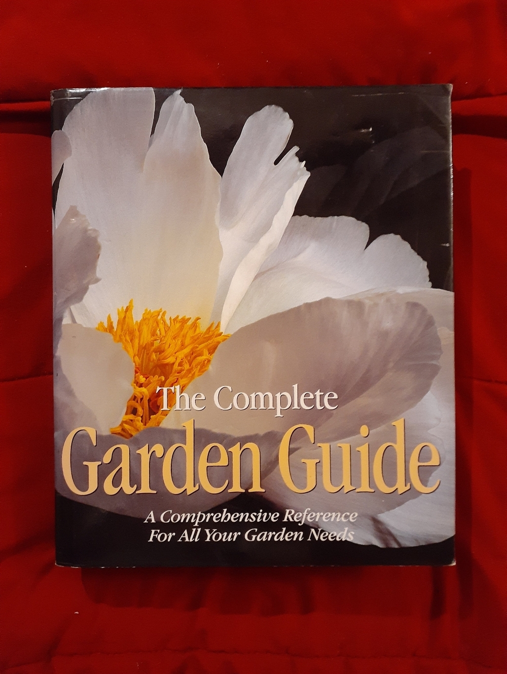 The Complete Garden Guide - White & Yellow Cover